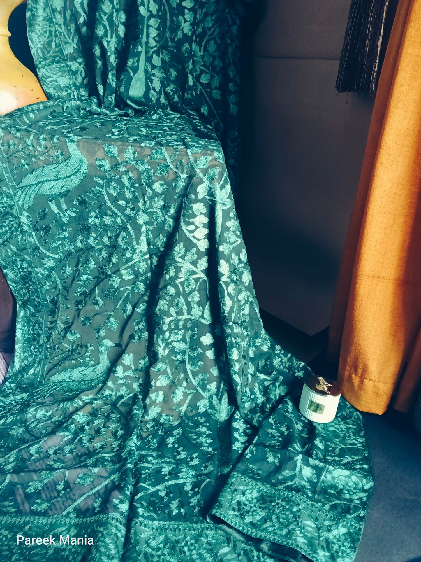 Emerald green soft Chiffon dupatta from Pareek Mania’s luxury collection, featuring intricate self-on-self Aari embroidery with floral and vine motifs, 2.5+ yards length, perfect for festive and casual wear in traditional Pakistani fashion.